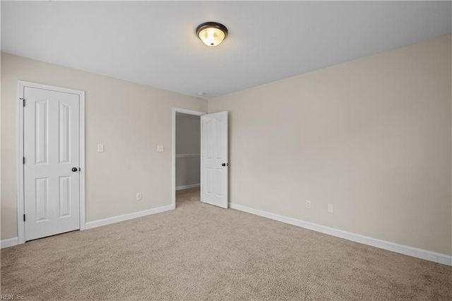 13 Douglas ST, Hampton, VA 23663