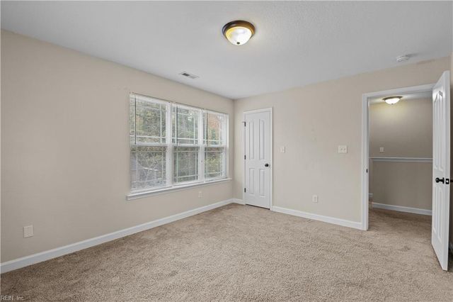 13 Douglas ST, Hampton, VA 23663