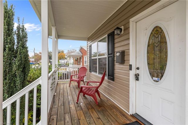 13 Douglas ST, Hampton, VA 23663