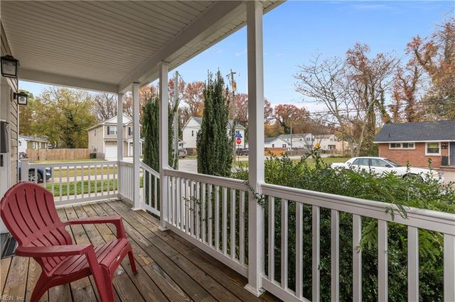 13 Douglas ST, Hampton, VA 23663