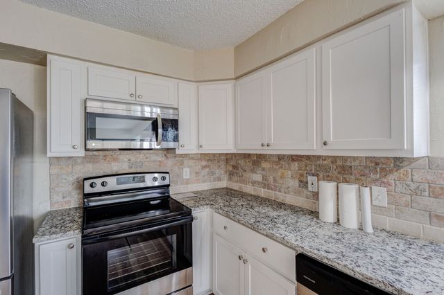 2101 Deerfield Drive, Carrollton, TX 75007