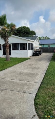 101 E Saint Louis Avenue, Seadrift, TX 77983