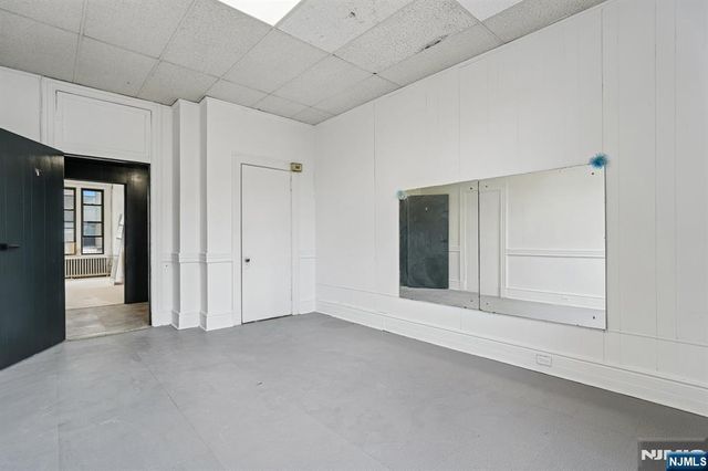 330 Glenwood Avenue, Bloomfield, NJ 07003