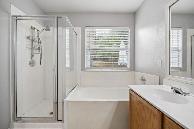 20701 Camel Back ST, Lago Vista, TX 78645