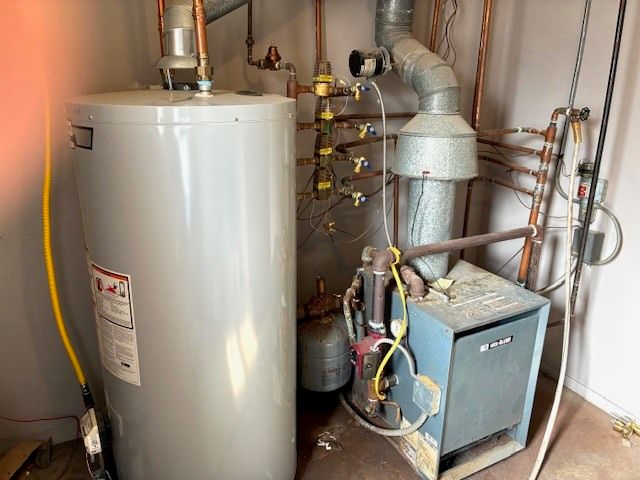 1207 Orchard Road, Bloomington, IL 61701