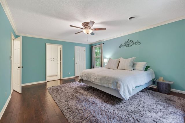 1610 Deerfield Dr, Clarksville, TN 37043