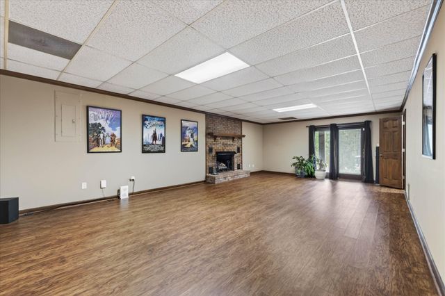 1610 Deerfield Dr, Clarksville, TN 37043
