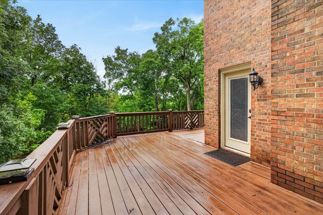 1610 Deerfield Dr, Clarksville, TN 37043