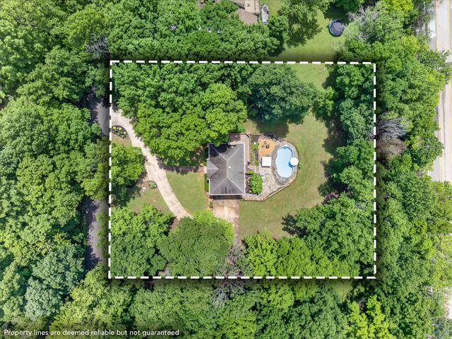 1610 Deerfield Dr, Clarksville, TN 37043