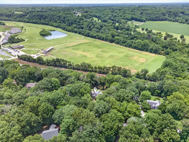 1610 Deerfield Dr, Clarksville, TN 37043