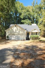 1613 Carriage Hills Drive, Griffin, GA 30224