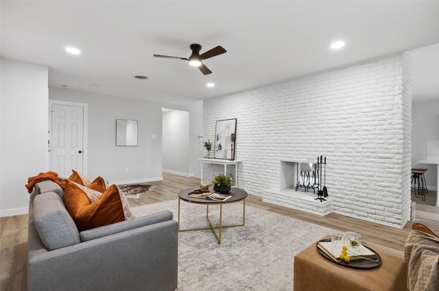 8516 La Jolla Court, Benbrook, TX 76116