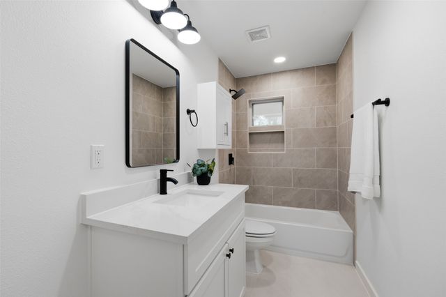 8516 La Jolla Court, Benbrook, TX 76116