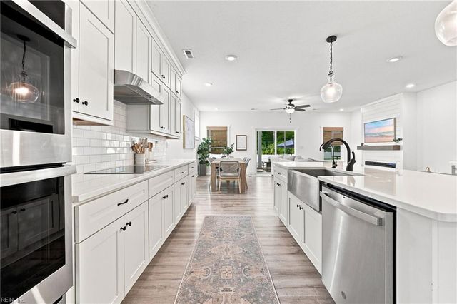 633 Ambrose ST, Chesapeake, VA 23322