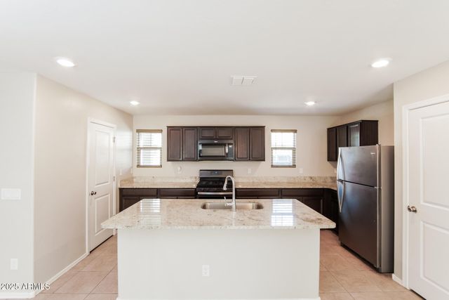 16235 W LA VENTILLA Way, Goodyear, AZ 85338