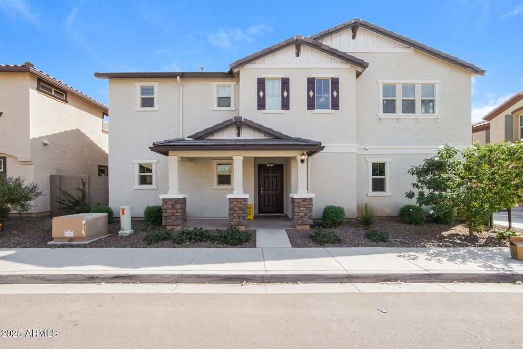 16235 W LA VENTILLA Way, Goodyear, AZ 85338