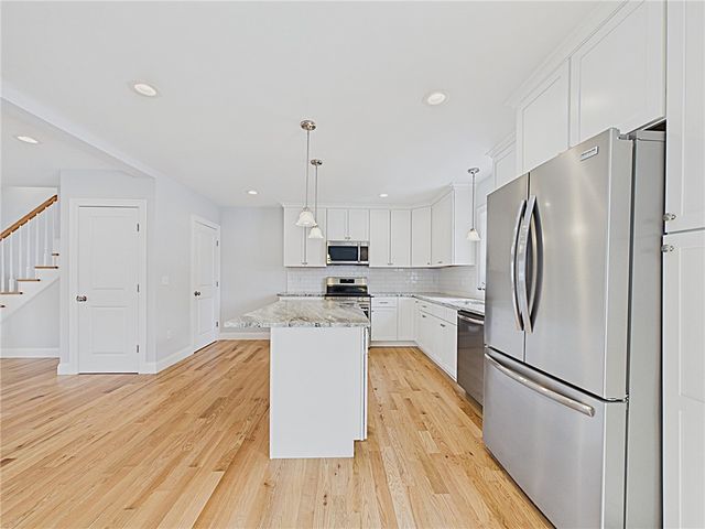 54 Vespia Lane, South Kingstown, RI 02879