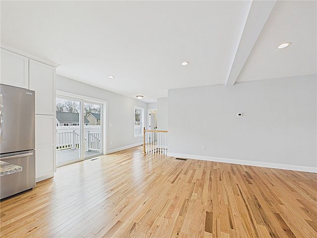 54 Vespia Lane, South Kingstown, RI 02879