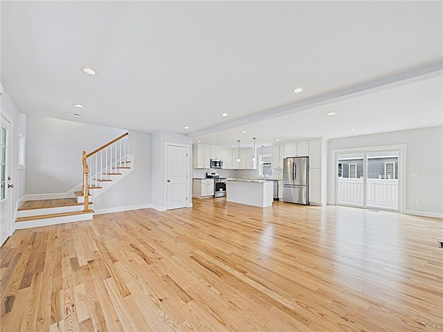 54 Vespia Lane, South Kingstown, RI 02879