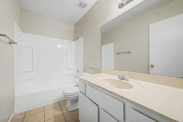 737 W 1ST Avenue Apt 201, Mesa, AZ 85210