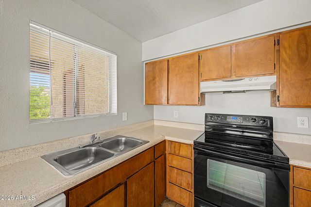 737 W 1ST Avenue Apt 201, Mesa, AZ 85210
