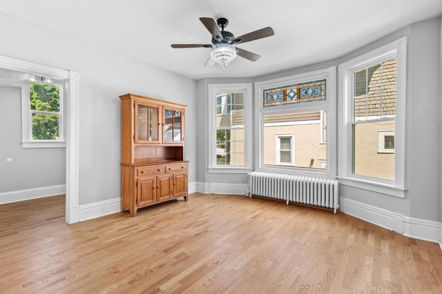 1323 Lincoln Avenue, Saint Paul, MN 55105