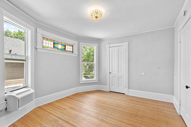 1323 Lincoln Avenue, Saint Paul, MN 55105