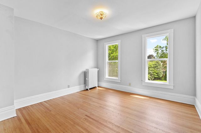 1323 Lincoln Avenue, Saint Paul, MN 55105
