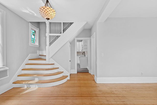 1323 Lincoln Avenue, Saint Paul, MN 55105