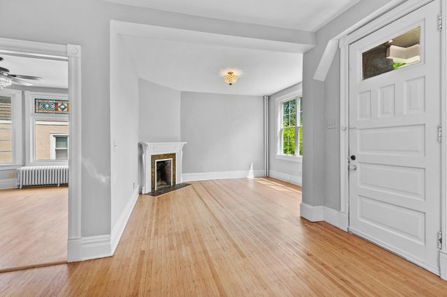 1323 Lincoln Avenue, Saint Paul, MN 55105