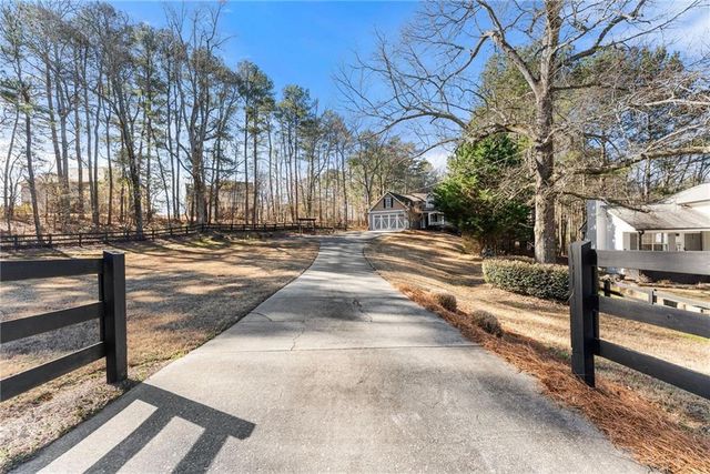 1681 Bennett Road, Grayson, GA 30017