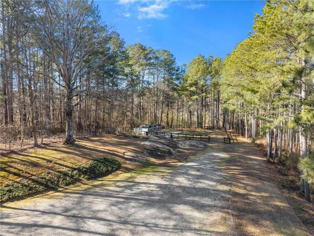1681 Bennett Road, Grayson, GA 30017