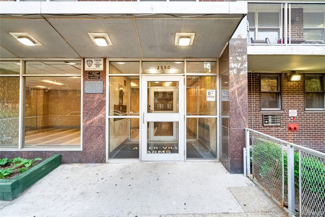 2550 Olinville Avenue 2H, Bronx, NY 10467