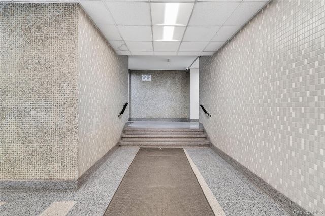 2550 Olinville Avenue 2H, Bronx, NY 10467