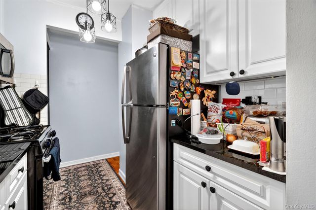 2550 Olinville Avenue 2H, Bronx, NY 10467