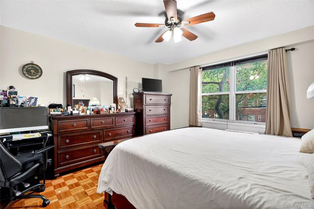 2550 Olinville Avenue 2H, Bronx, NY 10467