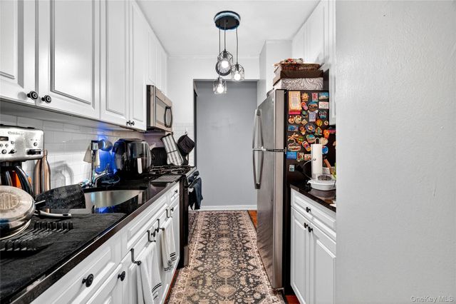 2550 Olinville Avenue 2H, Bronx, NY 10467