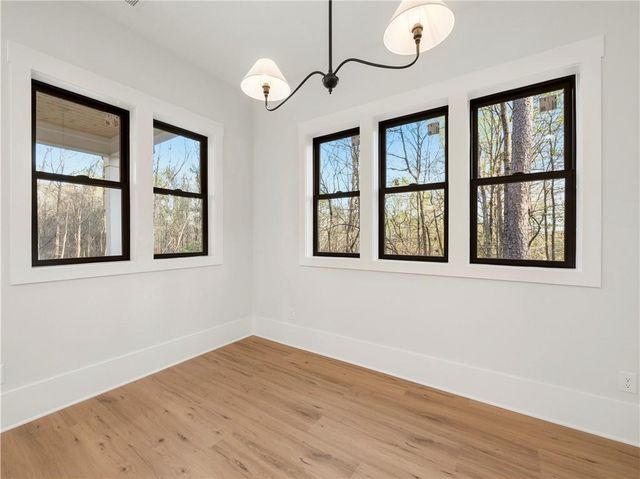 2439 Venture Drive, Gainesville, GA 30506