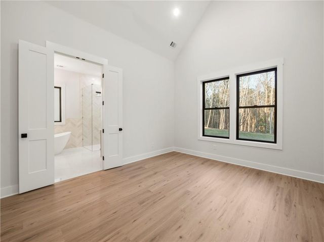 2439 Venture Drive, Gainesville, GA 30506