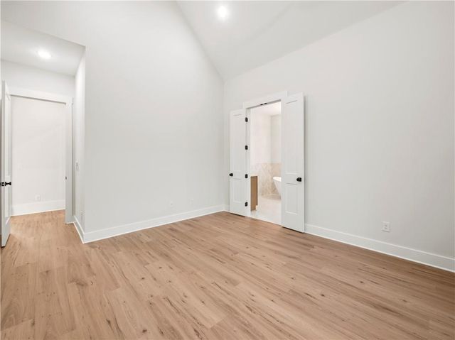 2439 Venture Drive, Gainesville, GA 30506