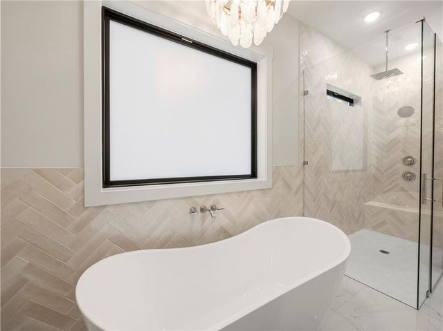 2439 Venture Drive, Gainesville, GA 30506