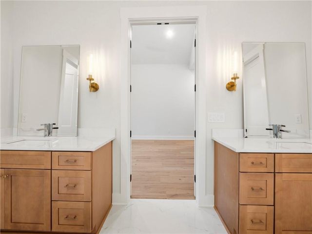 2439 Venture Drive, Gainesville, GA 30506