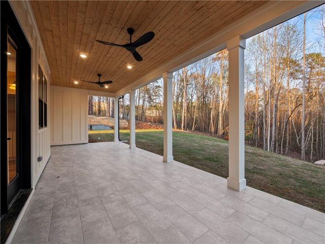 2439 Venture Drive, Gainesville, GA 30506