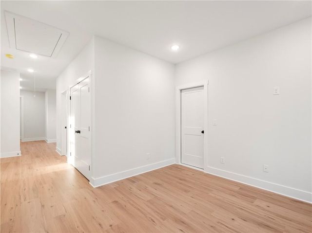 2439 Venture Drive, Gainesville, GA 30506