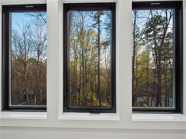 2439 Venture Drive, Gainesville, GA 30506