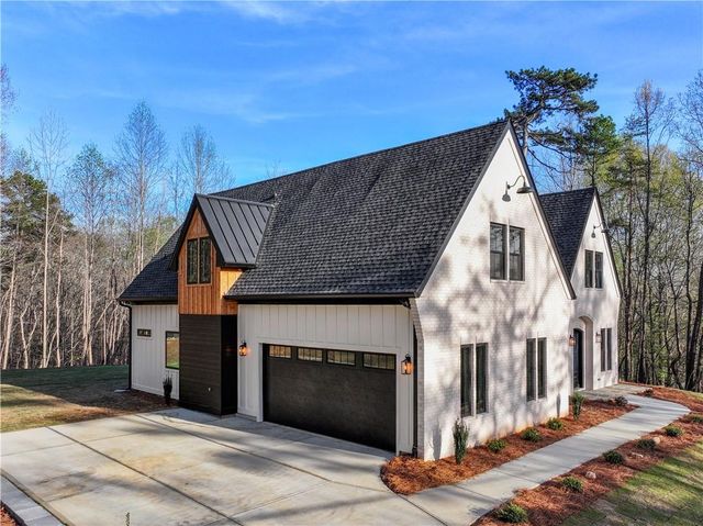 2439 Venture Drive, Gainesville, GA 30506