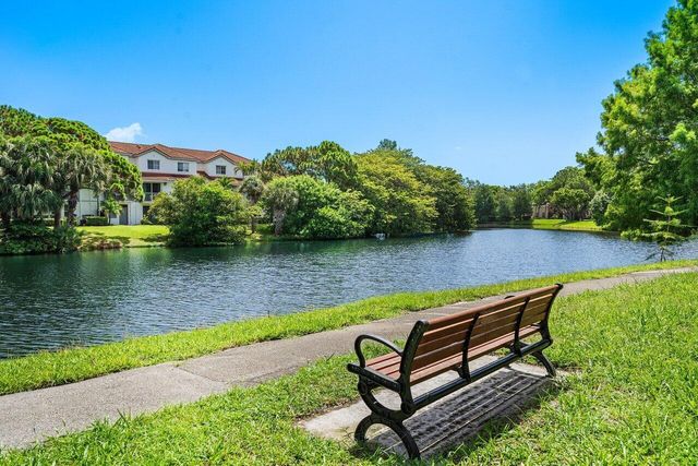 1345 Crystal Way B, Delray Beach, FL 33444