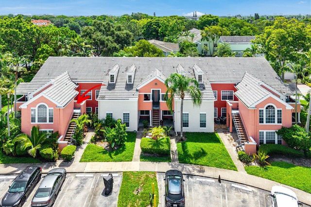 1345 Crystal Way B, Delray Beach, FL 33444