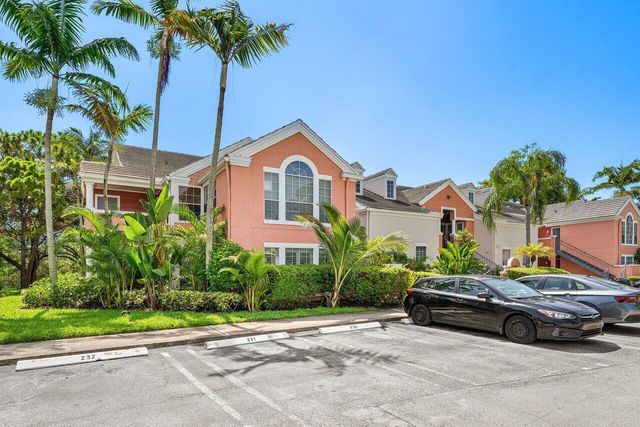 1345 Crystal Way B, Delray Beach, FL 33444