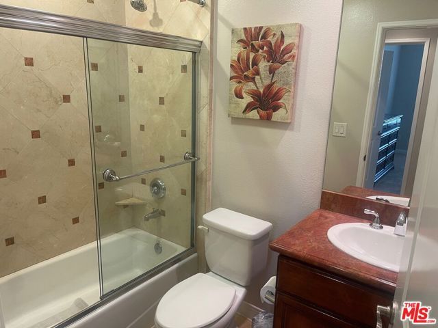 5625 Crescent Parkway 106, Los Angeles, CA 90094